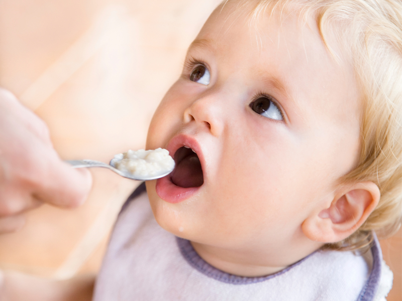 Avoiding childhood obesity early on when introducing solids